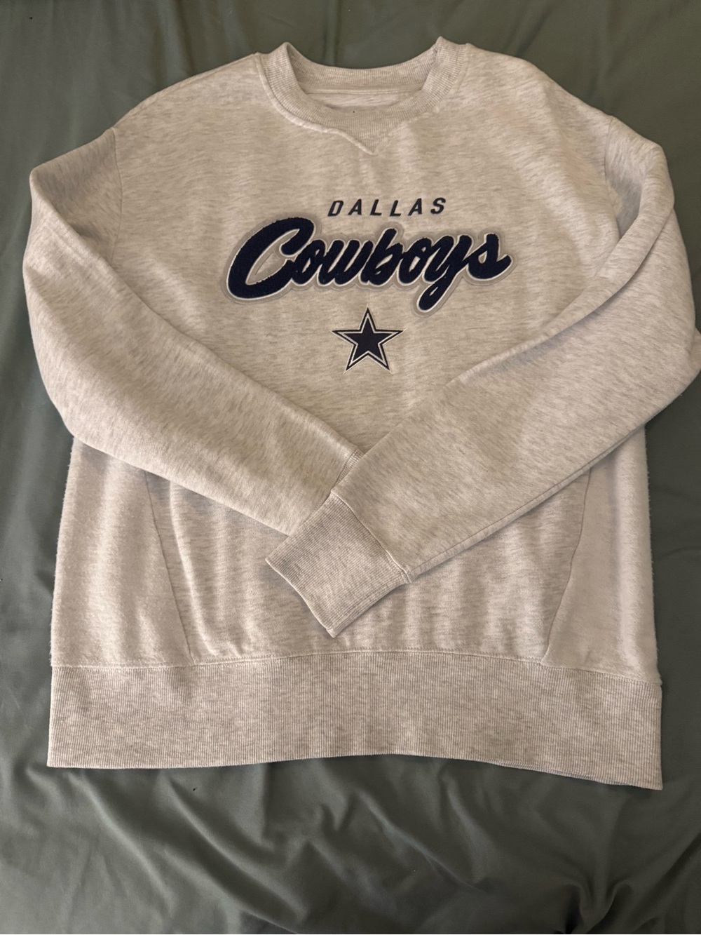Abercrombie & Fitch NFL Dallas Cowboys Chenille Graphic Sunday Crew Sweatshirt